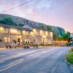 Tennant Arms Hotel Kilnsey